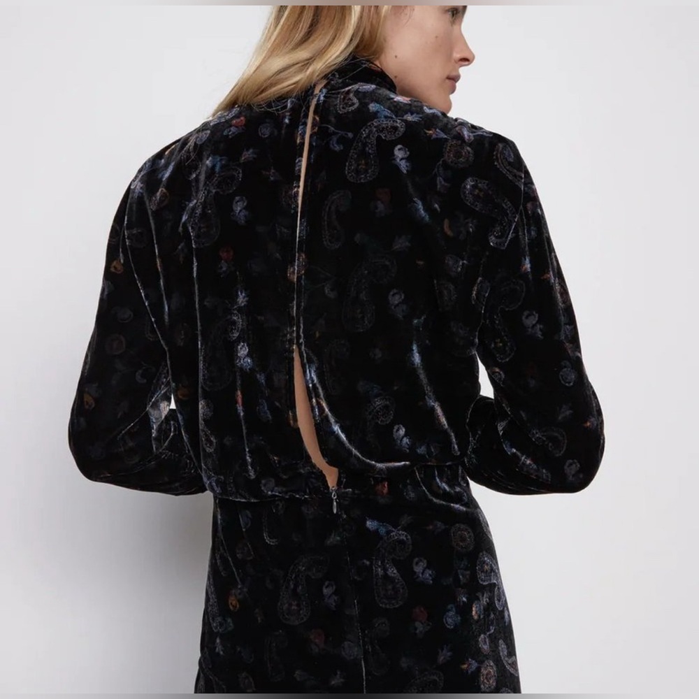ZARA PAISLEY ELVET RUCHED DRESS WITH ALIT AND OPEN BACK - Picture 3 of 11